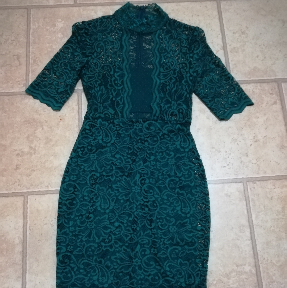 NWOT! Perfect for the holidays!